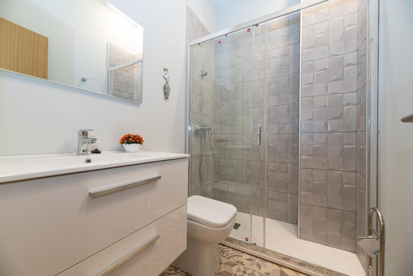 Clero Flat * Valencia